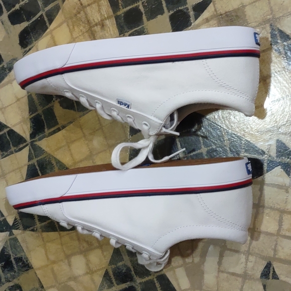 Keds White Canvas Sneakers Size 8.5 - Picture 4 of 6